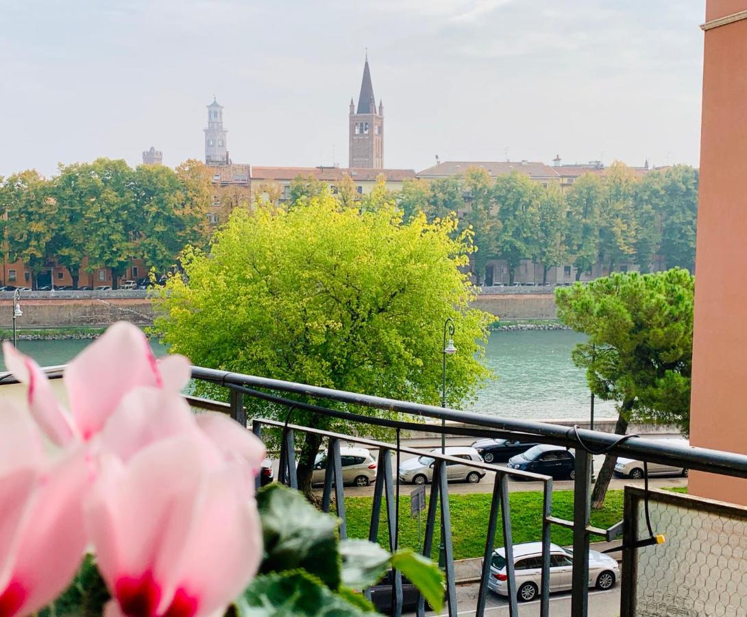 Riverview Luxury Flat Verona Buitenkant foto